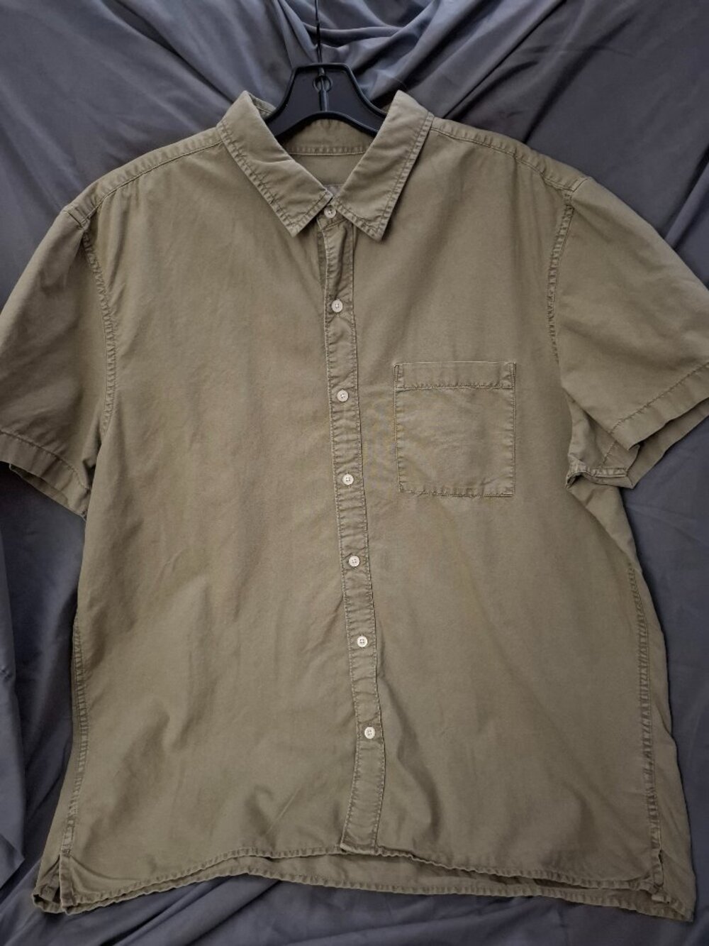 American Eagle Short SLEEVE BUTTON UP OLIVE SIZE XL